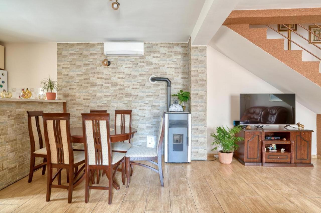 Underhill Royal View Villa Kotor Ngoại thất bức ảnh