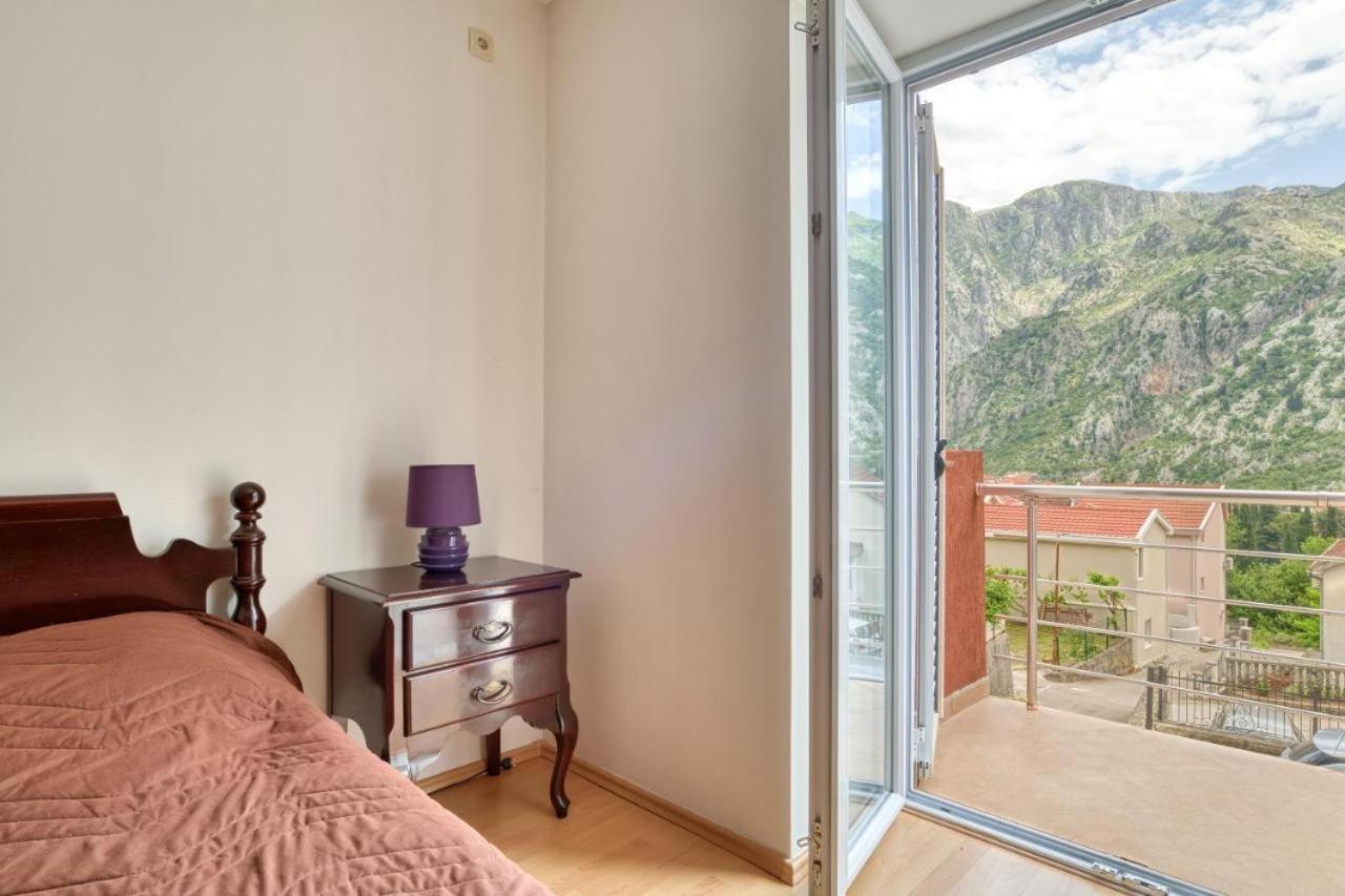 Underhill Royal View Villa Kotor Ngoại thất bức ảnh